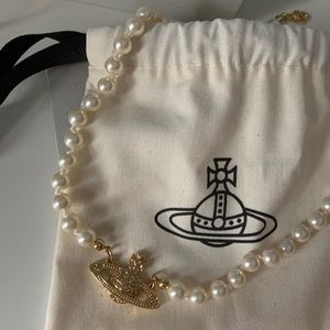 Vivienne Westwood Mini Bas Relief Choker Gold